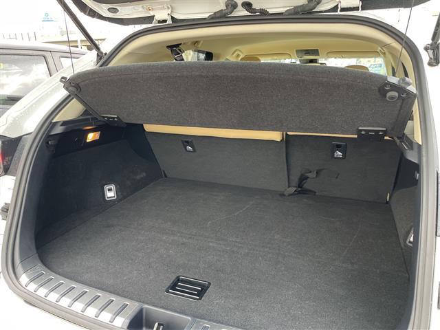 ＮＸ ＮＸ２００ｔ　Ｉパッケージ　４ＷＤ　純正ナビ　フルセグＴＶ　バックカメラ　革シート　シートヒーター　ハンドルヒーター　レーダーブレーキ　クルーズコントロール　ドラレコ　ＥＴＣ　純正アルミホイール　スマートキー　コーナーセンサー（7枚目）