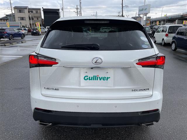 ＮＸ ＮＸ２００ｔ　Ｉパッケージ　４ＷＤ　純正ナビ　フルセグＴＶ　バックカメラ　革シート　シートヒーター　ハンドルヒーター　レーダーブレーキ　クルーズコントロール　ドラレコ　ＥＴＣ　純正アルミホイール　スマートキー　コーナーセンサー（27枚目）