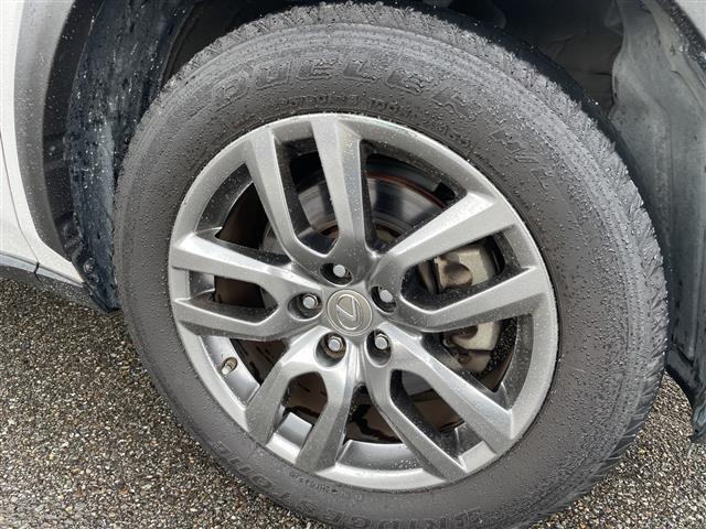 ＮＸ ＮＸ２００ｔ　Ｉパッケージ　４ＷＤ　純正ナビ　フルセグＴＶ　バックカメラ　革シート　シートヒーター　ハンドルヒーター　レーダーブレーキ　クルーズコントロール　ドラレコ　ＥＴＣ　純正アルミホイール　スマートキー　コーナーセンサー（29枚目）