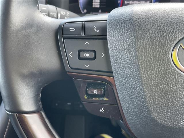 アルファードハイブリッド Ｚ　純正ナビ　フルセグＴＶ　パノラマモニター　ＬＥＤヘッドライト　フリップダウンモニター　パワーバックドア　デジタルミラー　ＥＴＣ２．０　革シート　シートヒーター＆クーラー　ＢＳＭ　置くだけ充電　保証書（12枚目）