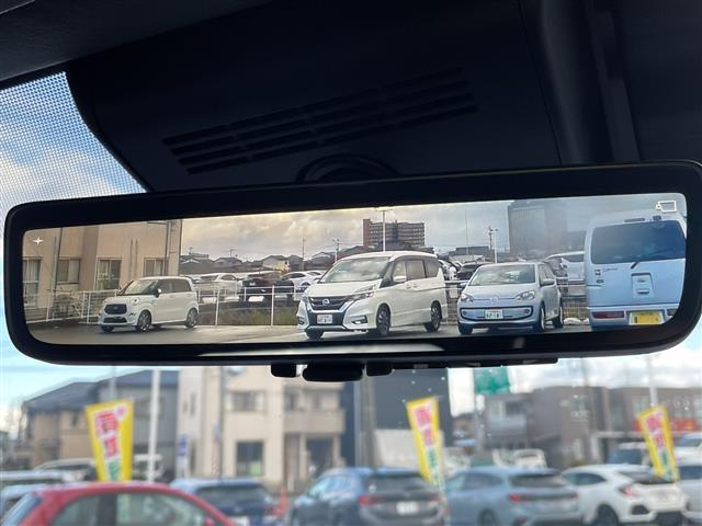 アルファードハイブリッド Ｚ　純正ナビ　フルセグＴＶ　パノラマモニター　ＬＥＤヘッドライト　フリップダウンモニター　パワーバックドア　デジタルミラー　ＥＴＣ２．０　革シート　シートヒーター＆クーラー　ＢＳＭ　置くだけ充電　保証書（14枚目）