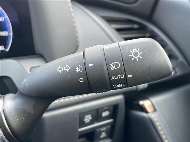 アルファードハイブリッド Ｚ　純正ナビ　フルセグＴＶ　パノラマモニター　ＬＥＤヘッドライト　フリップダウンモニター　パワーバックドア　デジタルミラー　ＥＴＣ２．０　革シート　シートヒーター＆クーラー　ＢＳＭ　置くだけ充電　保証書（24枚目）