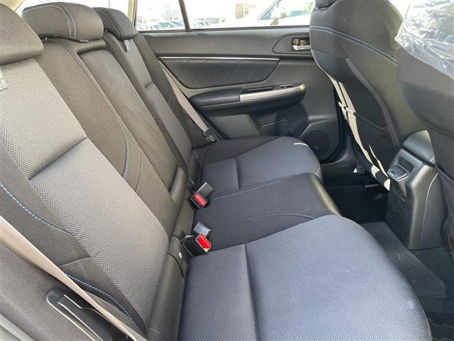 レヴォーグ １．６ＧＴ－Ｓアイサイト　４ＷＤ　社外メモリーナビ　フルセグＴＶ　バックカメラ　ＬＥＤヘッドライト　ＥＴＣ　アイサイト　レーダークルーズ　純正アルミホイール　スマートキー　プッシュスタート　電動ミラー　保証書（5枚目）