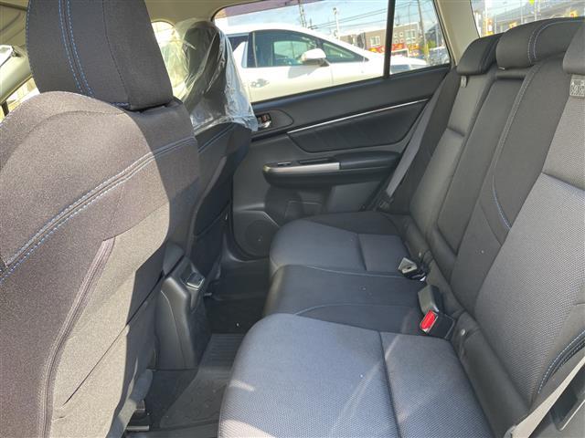 レヴォーグ １．６ＧＴ－Ｓアイサイト　４ＷＤ　社外メモリーナビ　フルセグＴＶ　バックカメラ　ＬＥＤヘッドライト　ＥＴＣ　アイサイト　レーダークルーズ　純正アルミホイール　スマートキー　プッシュスタート　電動ミラー　保証書（6枚目）