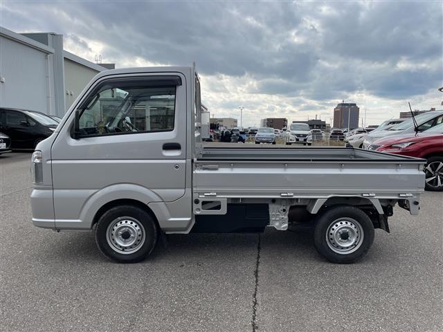 キャリイトラック ＫＣエアコン・パワステ　４ＷＤ　５ＭＴ　エアコン　パワステ　純正ラジオ（13枚目）