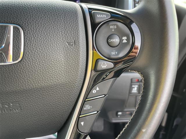 オデッセイ アブソルート・アドバンス 純正ナビ フルセグTV 全方位カメラ LEDヘッドライト ETC ドラレコ 純正アルミ レーダーブレーキ レーダークルーズ 両側パワースライド スマートキー パワーシート プッシュスタート 保証書(8枚目)