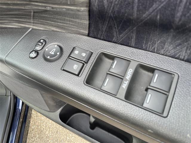 オデッセイ アブソルート・アドバンス 純正ナビ フルセグTV 全方位カメラ LEDヘッドライト ETC ドラレコ 純正アルミ レーダーブレーキ レーダークルーズ 両側パワースライド スマートキー パワーシート プッシュスタート 保証書(16枚目)