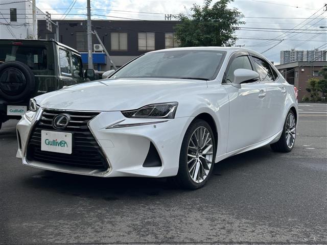 ＩＳ ＩＳ３００ｈ　バージョンＬ　４ＷＤ　純正ナビ　フルセグＴＶ　バックカメラ　革シート　サンルーフ　純正アルミホイール（2枚目）