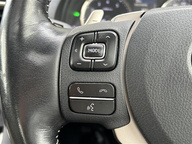 ＩＳ ＩＳ３００ｈ　バージョンＬ　４ＷＤ　純正ナビ　フルセグＴＶ　バックカメラ　革シート　サンルーフ　純正アルミホイール（11枚目）