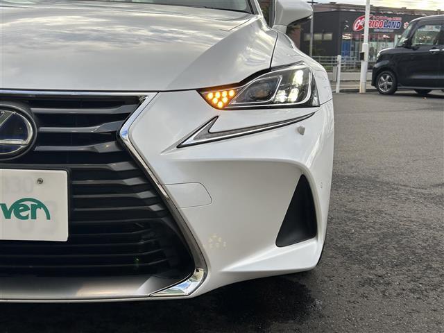 ＩＳ ＩＳ３００ｈ　バージョンＬ　４ＷＤ　純正ナビ　フルセグＴＶ　バックカメラ　革シート　サンルーフ　純正アルミホイール（39枚目）
