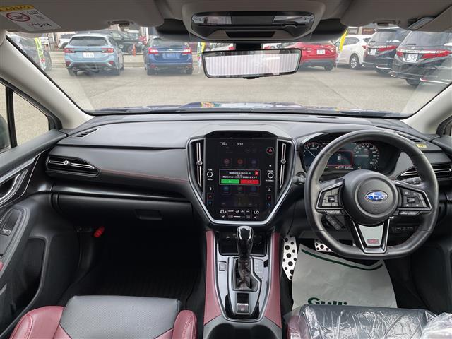 レヴォーグ ＳＴＩスポーツ　ＥＸ　４ＷＤ　純正ナビ　フルセグＴＶ　バックカメラ　ＬＥＤライト　ＥＴＣ　革シート　パワーバックドア　デジタルミラー　アイサイト　レーダークルーズ　純正アルミ　パワーシート　スマートキー　プッシュスタート（2枚目）