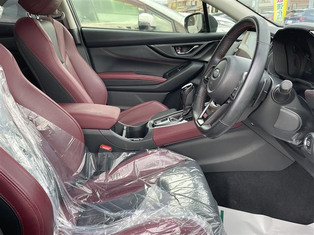 レヴォーグ ＳＴＩスポーツ　ＥＸ　４ＷＤ　純正ナビ　フルセグＴＶ　バックカメラ　ＬＥＤライト　ＥＴＣ　革シート　パワーバックドア　デジタルミラー　アイサイト　レーダークルーズ　純正アルミ　パワーシート　スマートキー　プッシュスタート（3枚目）