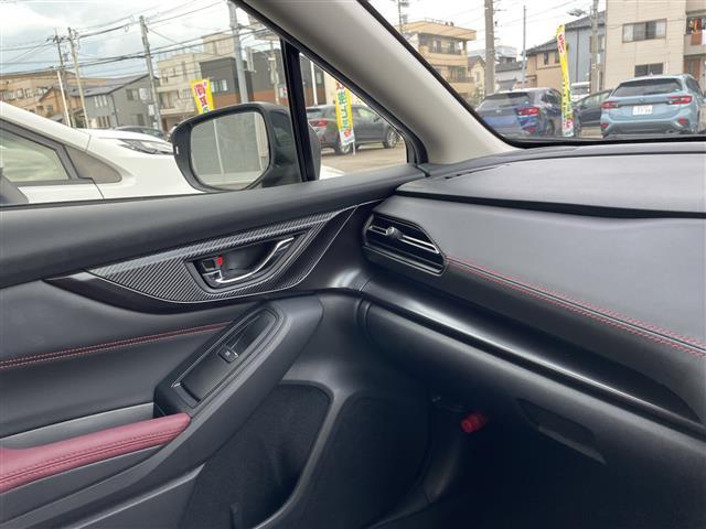 レヴォーグ ＳＴＩスポーツ　ＥＸ　４ＷＤ　純正ナビ　フルセグＴＶ　バックカメラ　ＬＥＤライト　ＥＴＣ　革シート　パワーバックドア　デジタルミラー　アイサイト　レーダークルーズ　純正アルミ　パワーシート　スマートキー　プッシュスタート（15枚目）