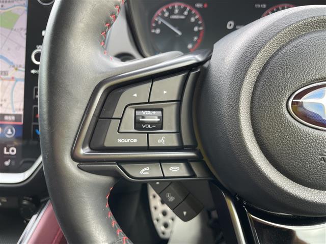 レヴォーグ ＳＴＩスポーツ　ＥＸ　４ＷＤ　純正ナビ　フルセグＴＶ　バックカメラ　ＬＥＤライト　ＥＴＣ　革シート　パワーバックドア　デジタルミラー　アイサイト　レーダークルーズ　純正アルミ　パワーシート　スマートキー　プッシュスタート（18枚目）