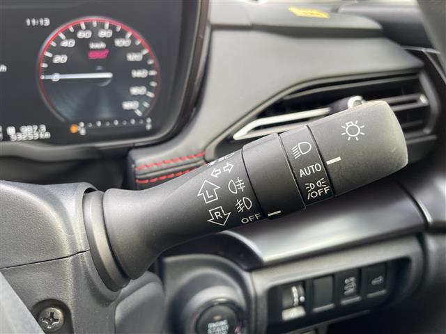 レヴォーグ ＳＴＩスポーツ　ＥＸ　４ＷＤ　純正ナビ　フルセグＴＶ　バックカメラ　ＬＥＤライト　ＥＴＣ　革シート　パワーバックドア　デジタルミラー　アイサイト　レーダークルーズ　純正アルミ　パワーシート　スマートキー　プッシュスタート（21枚目）