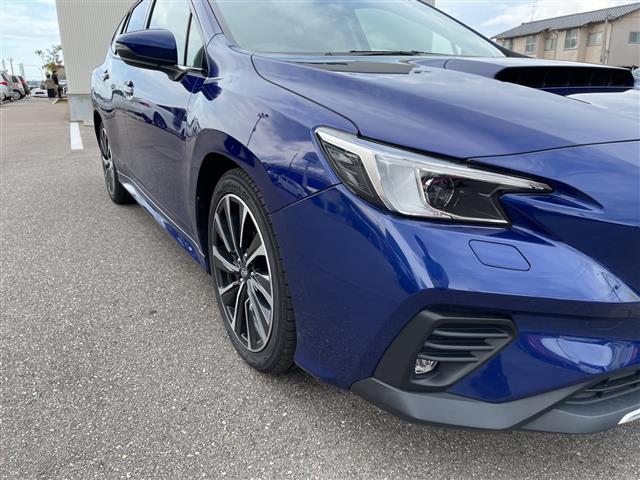 レヴォーグ ＳＴＩスポーツ　ＥＸ　４ＷＤ　純正ナビ　フルセグＴＶ　バックカメラ　ＬＥＤライト　ＥＴＣ　革シート　パワーバックドア　デジタルミラー　アイサイト　レーダークルーズ　純正アルミ　パワーシート　スマートキー　プッシュスタート（24枚目）