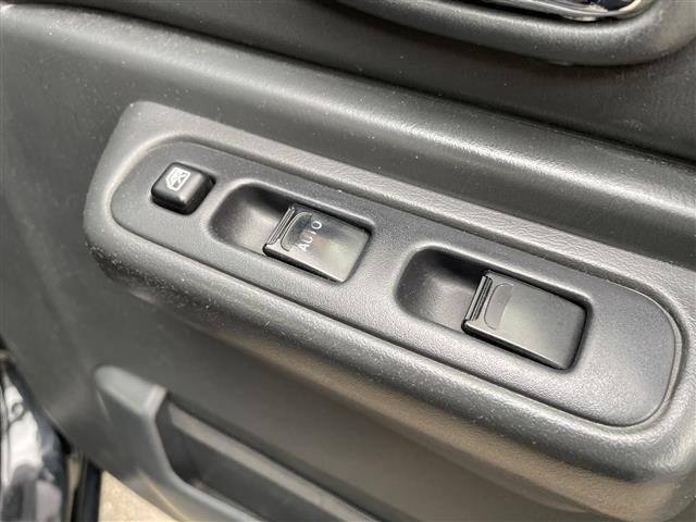 ジムニー クロスアドベンチャー　社外ナビ　ワンセグＴＶ　キーレス　４ＷＤ　ターボ　電動ミラー　純正アルミホイール　スタッドレス＆ＡＷ積み込み（11枚目）
