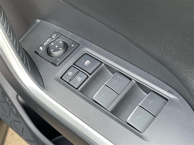 店頭販売もしておりますので、先に在庫が無くなってしまうこともございます。気になる車はまずはお問い合わせください！