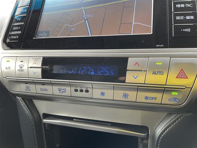 ランドクルーザープラド TX Lパッケージ 4WD 純正メーカーナビ フルセグTV パノラマモニター LEDヘッドライト ETC2.0 オプションアルミ 純正エアロ 黒革シート シートヒーター&クーラー ガナドールマフラー ドラレコ 保証書(10枚目)