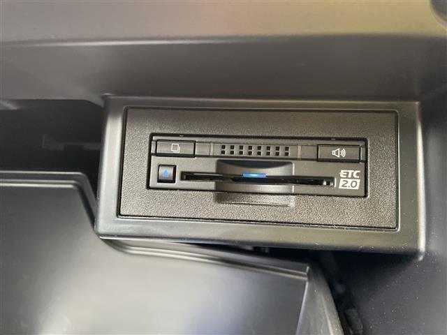 ランドクルーザープラド TX Lパッケージ 4WD 純正メーカーナビ フルセグTV パノラマモニター LEDヘッドライト ETC2.0 オプションアルミ 純正エアロ 黒革シート シートヒーター&クーラー ガナドールマフラー ドラレコ 保証書(19枚目)