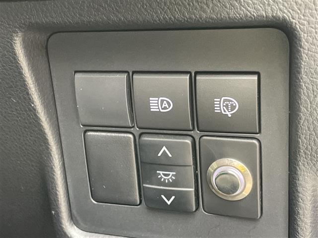 ランドクルーザープラド TX Lパッケージ 4WD 純正メーカーナビ フルセグTV パノラマモニター LEDヘッドライト ETC2.0 オプションアルミ 純正エアロ 黒革シート シートヒーター&クーラー ガナドールマフラー ドラレコ 保証書(24枚目)
