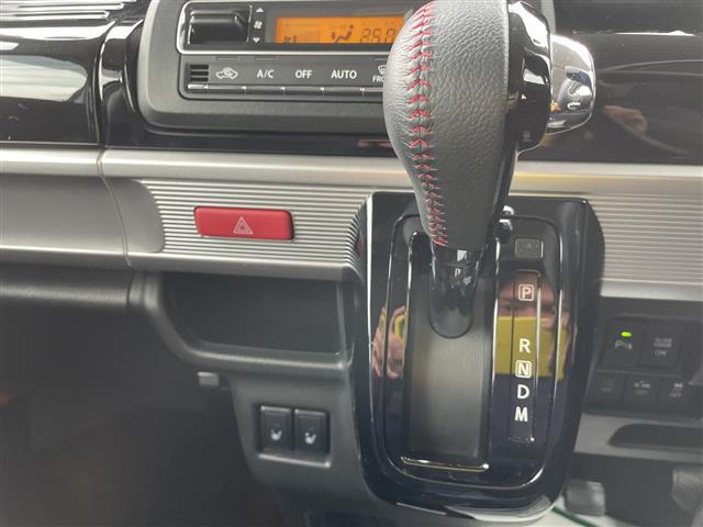 スペーシアカスタム ハイブリッドＸＳターボ　４ＷＤ　ターボ　社外メモリーナビ　フルセグＴＶ　バックカメラ　ＬＥＤヘッドライト　ＥＴＣ　シートヒーター　両側パワースライド　スマートキー　クルコン　レーダーブレーキ　純正アルミ　ハーフレザーシート（12枚目）