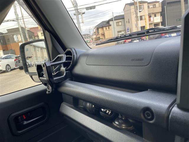 ジムニー ＸＬ　４ＷＤ　ターボ　リフトアップ　オープンカントリーＴ　ディスプレイオーディオ　ルーフラック　リアラダー　社外グリル　社外マフラー　シートカバー　スズキセーフティ　純正ＡＷ＆スタッドレス積み込み（8枚目）