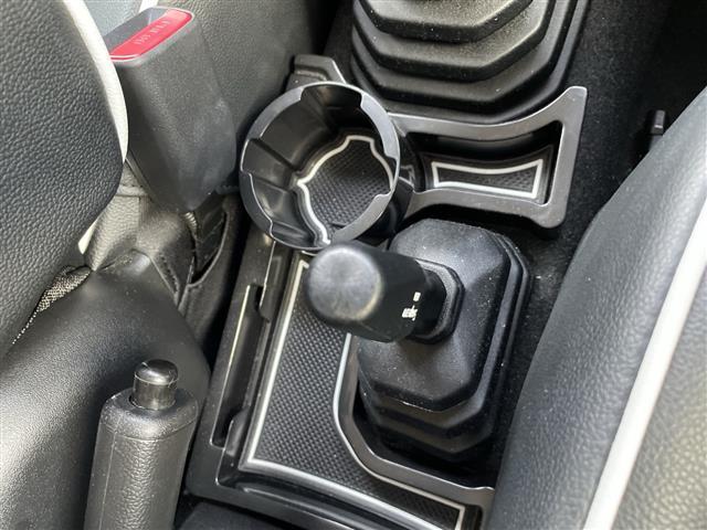 ジムニー ＸＬ　４ＷＤ　ターボ　リフトアップ　オープンカントリーＴ　ディスプレイオーディオ　ルーフラック　リアラダー　社外グリル　社外マフラー　シートカバー　スズキセーフティ　純正ＡＷ＆スタッドレス積み込み（9枚目）