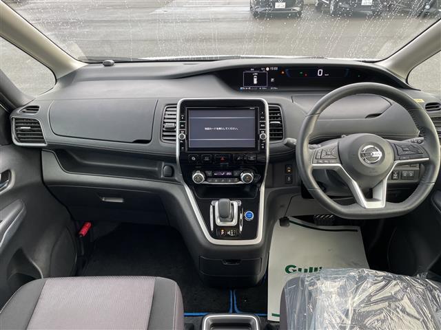 セレナ ｅ－パワー　ハイウェイスターＶ　ワンオーナー　純正大画面ナビ　フルセグＴＶ　アラウンドビューモニター　ＬＥＤヘッドライト　ＥＴＣ　ドラレコ　エマージェンシーブレーキ　クルコン　両側パワースライド　ハイビームアシスト　踏み間違い防止（2枚目）