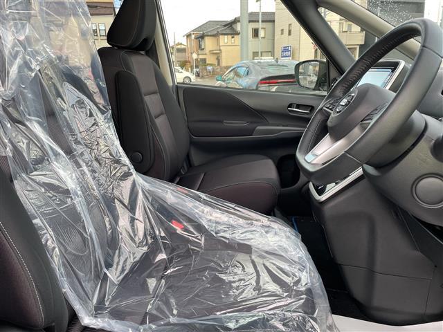 セレナ ｅ－パワー　ハイウェイスターＶ　ワンオーナー　純正大画面ナビ　フルセグＴＶ　アラウンドビューモニター　ＬＥＤヘッドライト　ＥＴＣ　ドラレコ　エマージェンシーブレーキ　クルコン　両側パワースライド　ハイビームアシスト　踏み間違い防止（3枚目）