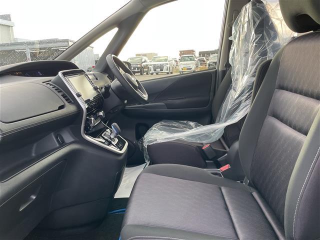 セレナ ｅ－パワー　ハイウェイスターＶ　ワンオーナー　純正大画面ナビ　フルセグＴＶ　アラウンドビューモニター　ＬＥＤヘッドライト　ＥＴＣ　ドラレコ　エマージェンシーブレーキ　クルコン　両側パワースライド　ハイビームアシスト　踏み間違い防止（4枚目）