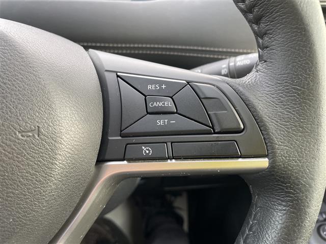 セレナ ｅ－パワー　ハイウェイスターＶ　ワンオーナー　純正大画面ナビ　フルセグＴＶ　アラウンドビューモニター　ＬＥＤヘッドライト　ＥＴＣ　ドラレコ　エマージェンシーブレーキ　クルコン　両側パワースライド　ハイビームアシスト　踏み間違い防止（11枚目）