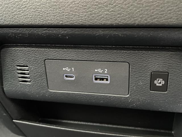 セレナ e-パワー ハイウェイスターV 登録済未使用車 純正12.3型ナビ フルセグTV 全方位カメラ 両側パワースライド LEDヘッドライト ETC2.0 デジタルミラー ブラインドスポット フリップダウンモニター プロパイロット(21枚目)