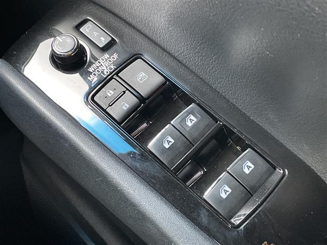 アルファード ２．５Ｓ　タイプゴールド　純正ディスプレイオーディオ　フルセグＴＶ　ナビ　バックカメラ　ＬＥＤヘッドライト　ＥＴＣ　ドラレコ　レーダークルーズ　サンルーフ　ハーフレザーシート　トヨタセーフティセンス　パワーバックドア（13枚目）