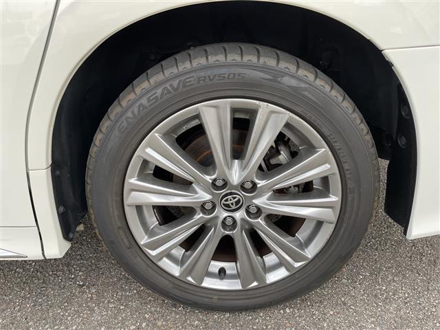 アルファード ２．５Ｓ　タイプゴールド　純正ディスプレイオーディオ　フルセグＴＶ　ナビ　バックカメラ　ＬＥＤヘッドライト　ＥＴＣ　ドラレコ　レーダークルーズ　サンルーフ　ハーフレザーシート　トヨタセーフティセンス　パワーバックドア（28枚目）