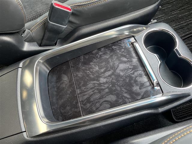 アルファード ２．５Ｓ　タイプゴールド　純正ディスプレイオーディオ　ナビ　フルセグ　バックカメラ　サンルーフ　ＬＥＤヘッドライト　ビルトインＥＴＣ　パワーバックドア　両側パワスラ　ハーフレザーシート　セーフティセンス　レーダークルーズ（21枚目）