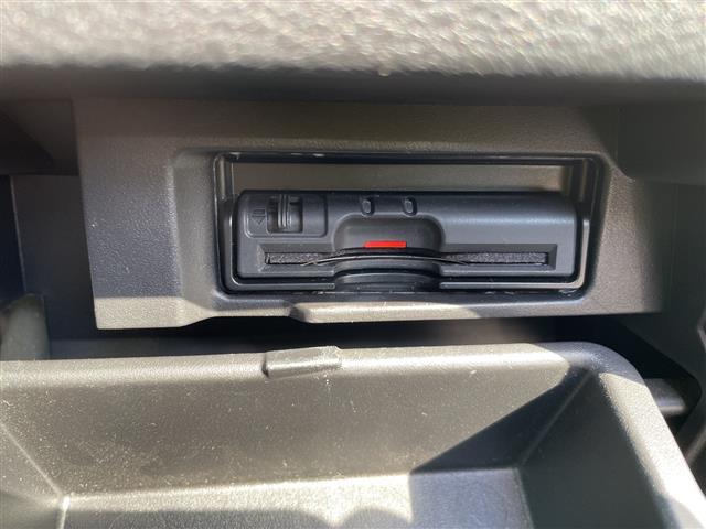 セレナ ライダー 純正9型ナビ フルセグTV アラウンドビューモニター LEDヘッドライト ETC 両側パワースライド エマージェンシーブレーキ 純正アルミホイール インテリキー プッシュスタート(14枚目)