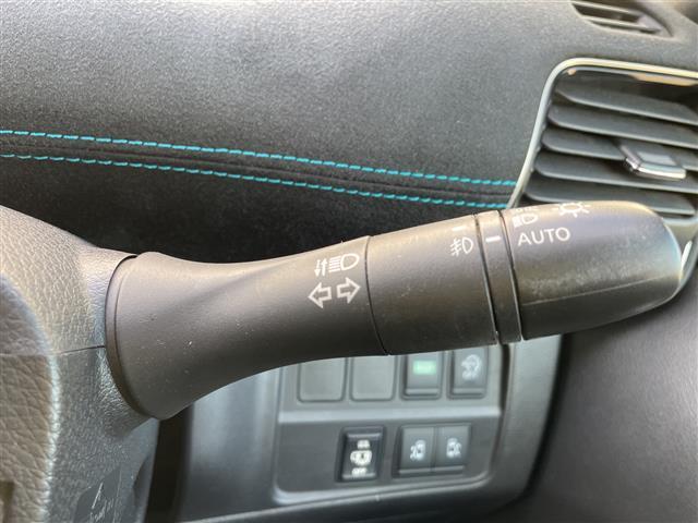 セレナ ライダー 純正9型ナビ フルセグTV アラウンドビューモニター LEDヘッドライト ETC 両側パワースライド エマージェンシーブレーキ 純正アルミホイール インテリキー プッシュスタート(17枚目)