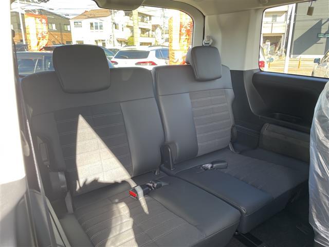 デリカＤ：５ シャモニー　登録未使用車　禁煙車　ｅ－Ａｓｓｉｓｔ　アラウンドビューモニター　電動パーキングブレーキ　オートホールドブレーキ　レーダークルーズコントロール　両側パワースライドドア　前席シートヒーター（13枚目）