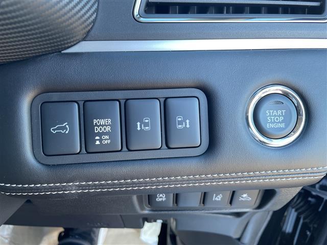 デリカＤ：５ シャモニー　禁煙車　登録未使用車　ｅ－Ａｓｓｉｓｔ　両側パワースライドドア　パワーバックドア　電動パーキングブレーキ　オートホールドブレーキ　前席シートヒーター　純正アルミホイール付　レーダークルーズコントロール（8枚目）