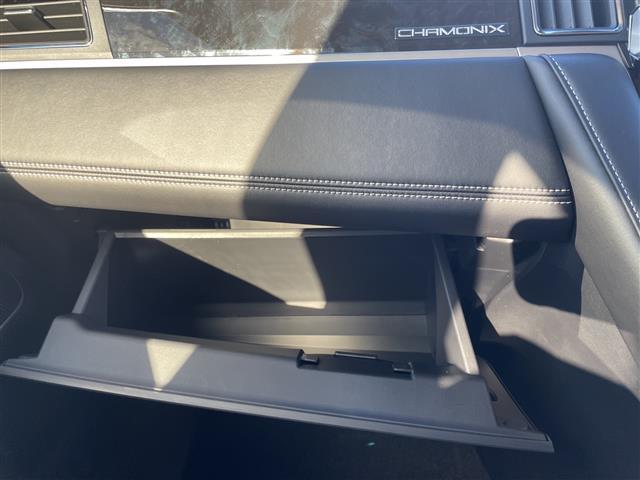 デリカＤ：５ シャモニー　登録未使用車　禁煙車　ｅ－Ａｓｓｉｓｔ　　バックモニター　１１インチアルパインナビ　両側パワースライドドア　パワーバックドア　レーダークルーズコントロール　前席シートヒーター　ステアリングヒーター（5枚目）