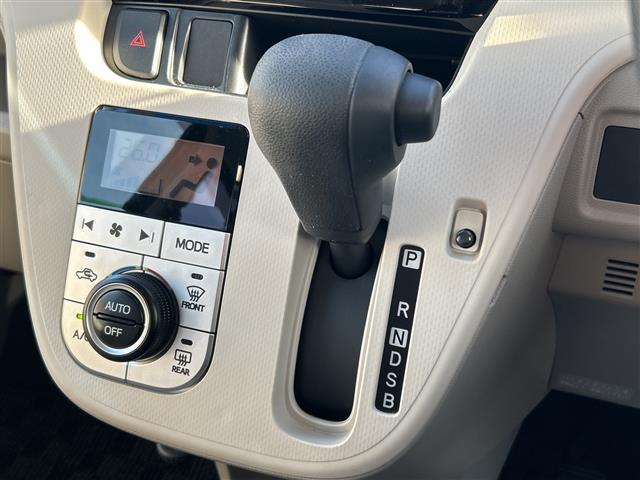 ムーヴ X SAIII スマートアシストIII 禁煙車 ワンオーナー 社外SDナビ 運転席シートヒーター フルセグ アイドリングストップ 前後ドライブレコーダー 純正アルミホイール付夏タイヤ車載 スペアキー スマートキー E(9枚目)