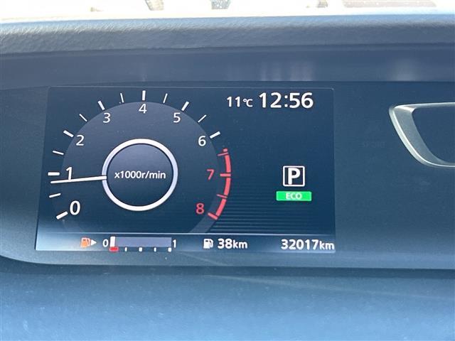 セレナ ハイウェイスター　Ｖセレクション　プロパイロット　純正９型ＳＤナビ　ＥＴＣ　アラウンドビューモニター　インテリジェンスクルーズコントロール　前席シートヒーター　両側パワースライドドア　スマートルームミラー　ドライブレコーダー（4枚目）