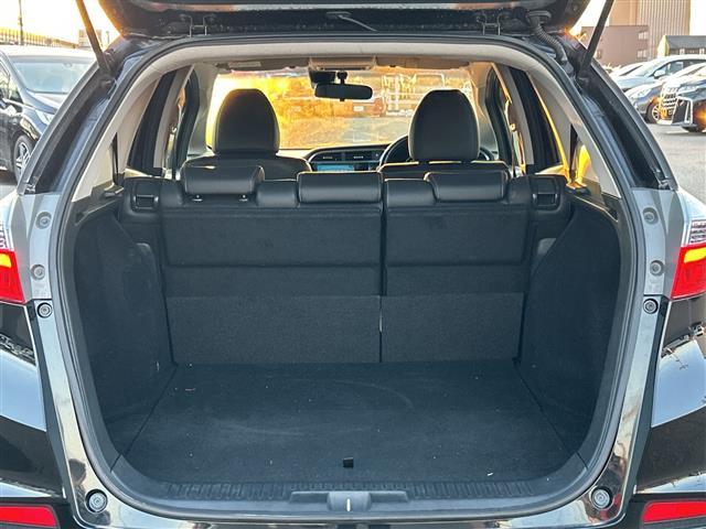 シャトル ハイブリッドＸ　シティブレーキアクティブシステム　純正Ｇａｔｈｅｒｓメモリナビ　バックモニター　クルーズコントロール社外アルミホイールスタッドレスタイヤ車載　パドルシフト　ＬＥＤオートライト　ハーフレザーシート（8枚目）