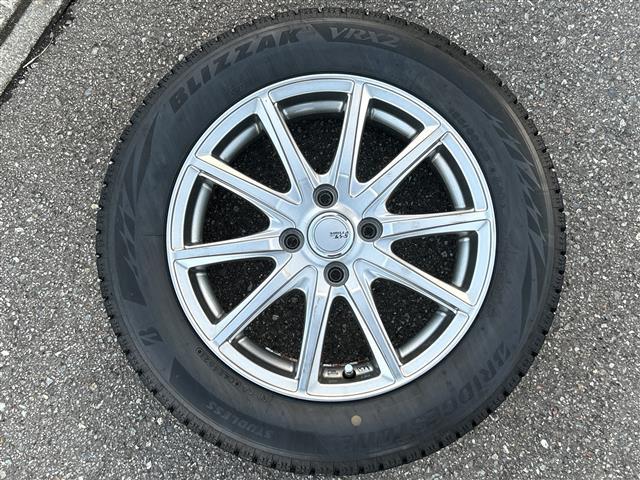 シャトル ハイブリッドＸ　シティブレーキアクティブシステム　純正Ｇａｔｈｅｒｓメモリナビ　バックモニター　クルーズコントロール社外アルミホイールスタッドレスタイヤ車載　パドルシフト　ＬＥＤオートライト　ハーフレザーシート（32枚目）