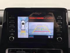 【パノラミックビューモニター】クルマを真上から見下ろした視点で駐車をサポートします！クルマの斜め後ろや真横など、いち早く障害物に気が付くことができます。 4