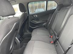 安心の全車保証付き！（※部分保証、国産車は納車後３ヶ月、輸入車は納車後１ヶ月の保証期間となります）。その他長期保証（有償）もご用意しております！※長期保証を付帯できる車両には条件がございます。 6
