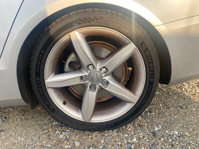 A4アバント 1.8TFSI 1オーナー・ディーラーメンテナンス・18インチオプションホイール・希少タンレザーシート(5枚目)