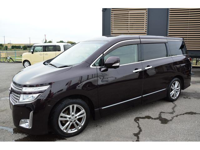 エルグランド ２５０ハイウェイスター　両側電動スライドドア　ダブルサンルーフ　ＨＤＤナビ　フルセグ　フリップダウンモニター　Ｂｌｕｅｔｏｏｔｈオーディオ　アラウンドビューモニター　プッシュスタート　スマートキー　サイドエアバッグ　ＨＩＤ（11枚目）