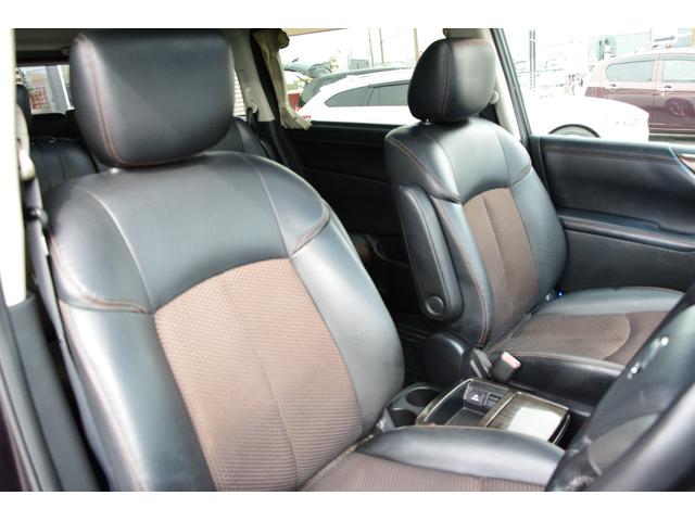 エルグランド ２５０ハイウェイスター　両側電動スライドドア　ダブルサンルーフ　ＨＤＤナビ　フルセグ　フリップダウンモニター　Ｂｌｕｅｔｏｏｔｈオーディオ　アラウンドビューモニター　プッシュスタート　スマートキー　サイドエアバッグ　ＨＩＤ（23枚目）